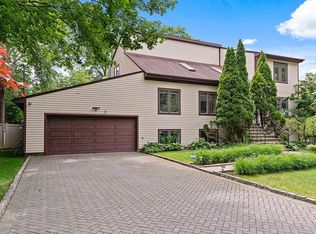 5 Grenfel Pl, Ardsley, NY 10502