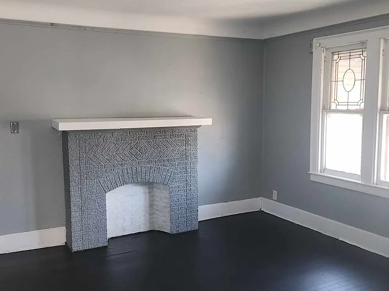 3990 Beaconsfield St #2 — Photo 2