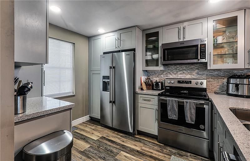 1st image of 575 Oaks Ln APT 801