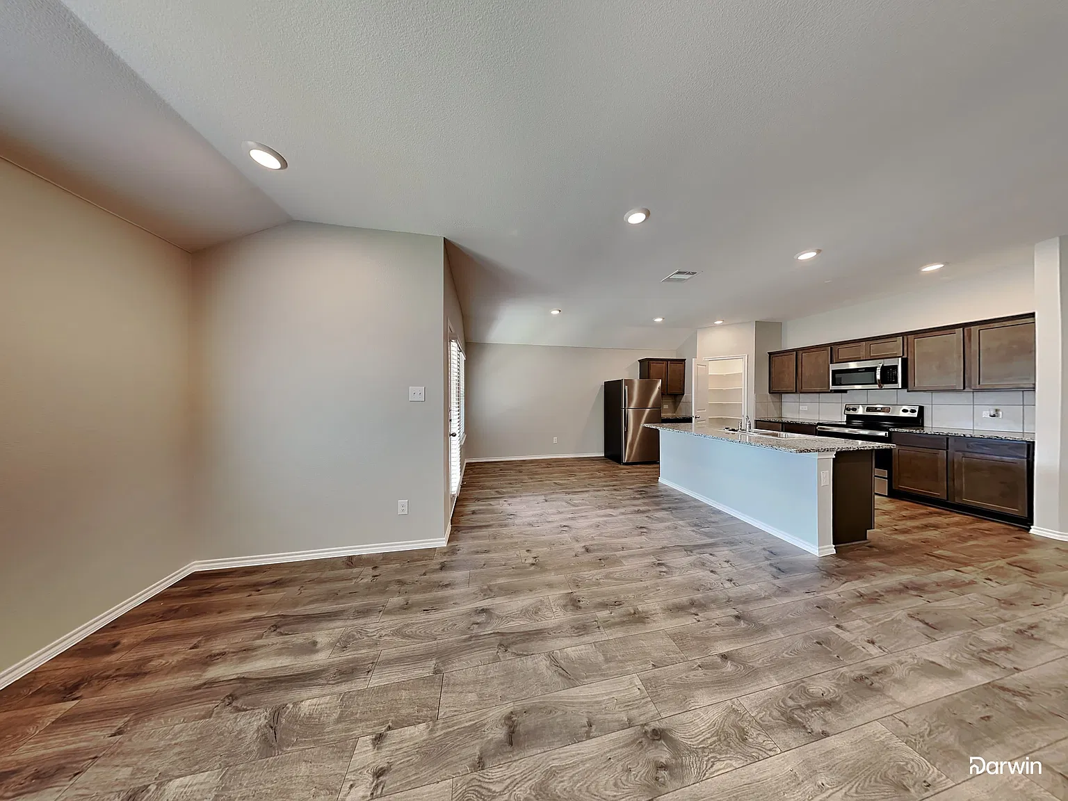 4 bed, 2.0 bath, 1587 sqft, $2,230 — Photo 4
