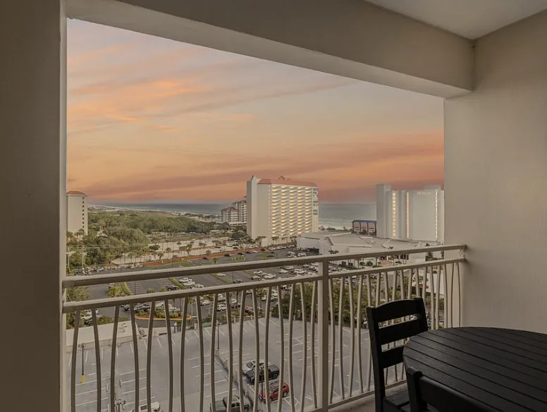 Stunning sunsets! - 5000 S Sandestin Blvd #7007