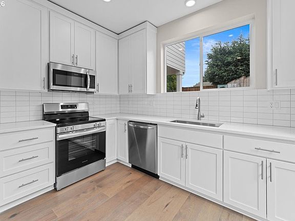 4th image of 9824 SW 34th Pl