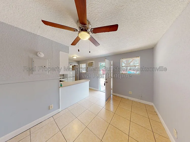 10342 Atlantic Cir #4 — Photo 5