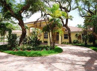 9120 SW 100th St, Miami, FL 33176