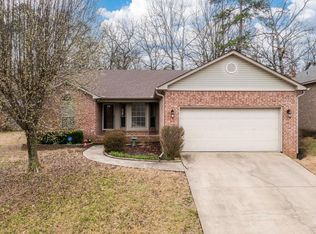 42 Emerald Dr, Maumelle, AR 72113