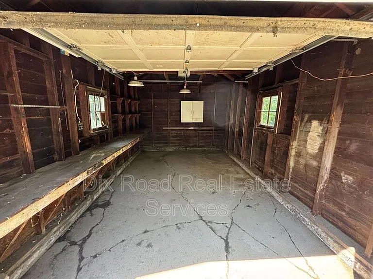 424 Shafor St — Photo 6