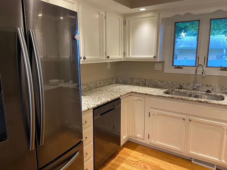 3 Angela Ct — Photo 3