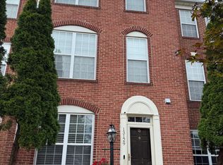 13129 Park Crescent Cir, Herndon, VA 20171