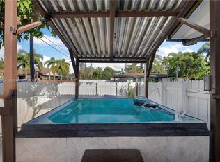 7501 Raleigh St, Hollywood, FL 33024