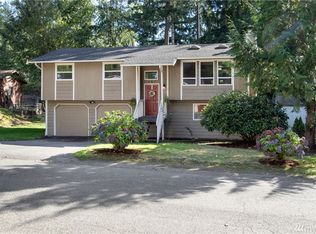 391 NW Oakmont Way, Bremerton, WA 98311