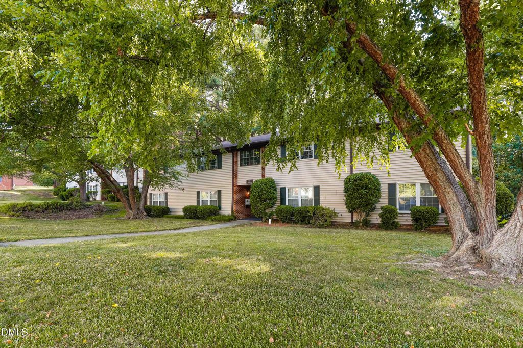 1217 Manassas Ct APT G, Raleigh, NC - View 2