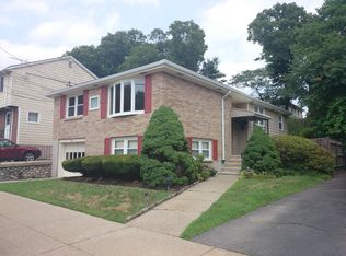 35 Stearns Rd, West Roxbury, MA 02132