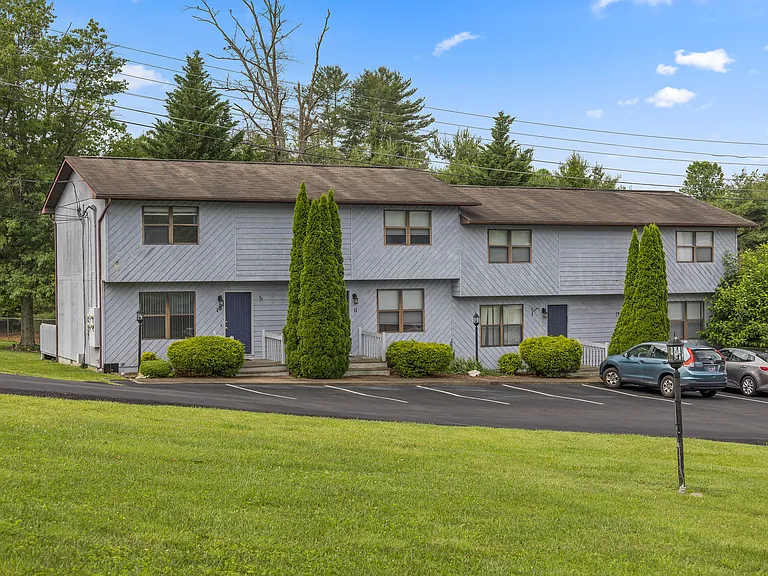 2812 S Greenwood Dr — Photo 13