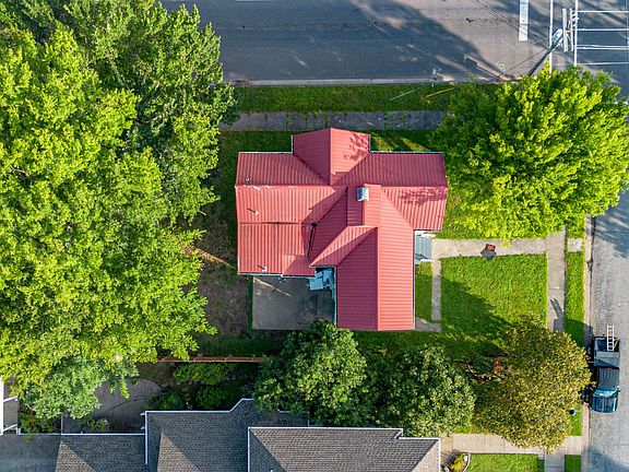 2nd image of 533 N 8th St