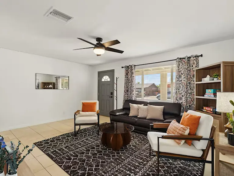 7014 E Culver St — Photo 4
