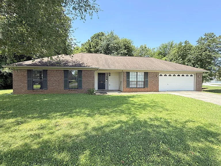 102 Watercress Cir — Photo 2