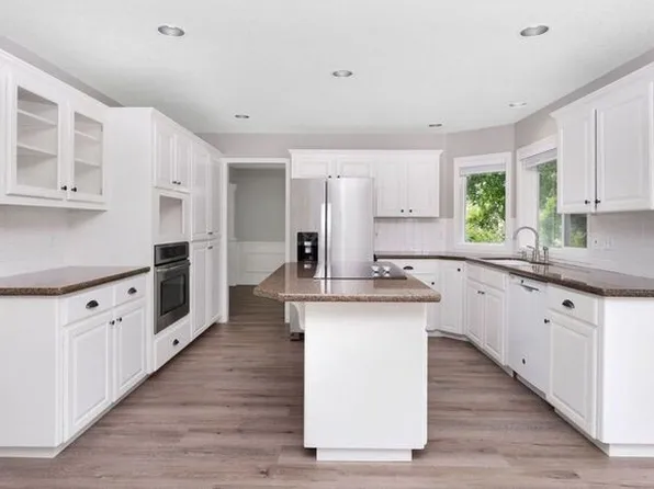 16742 NW Dublin Ct, Portland, OR 97229