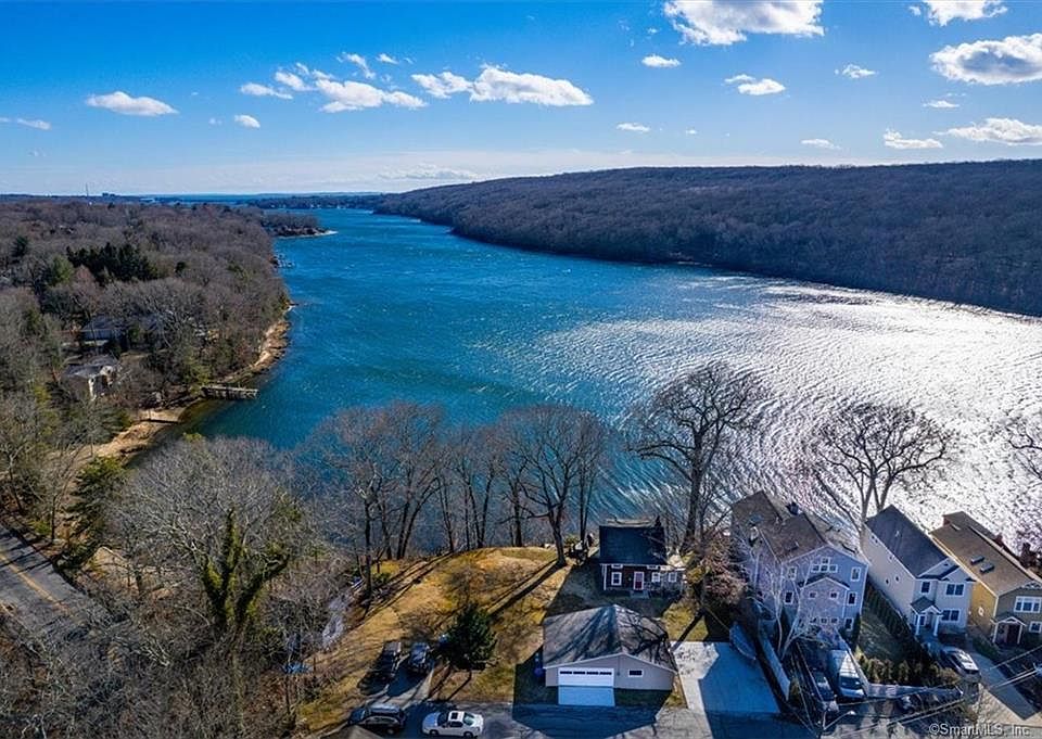 8 Point Comfort Rd, Waterford, CT 06385 Zillow