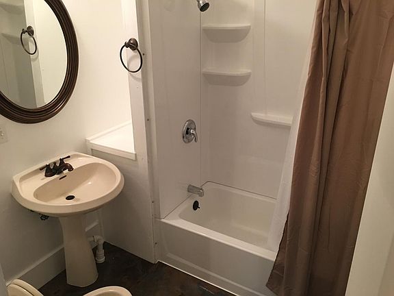 4th image of 1783 W 50th St