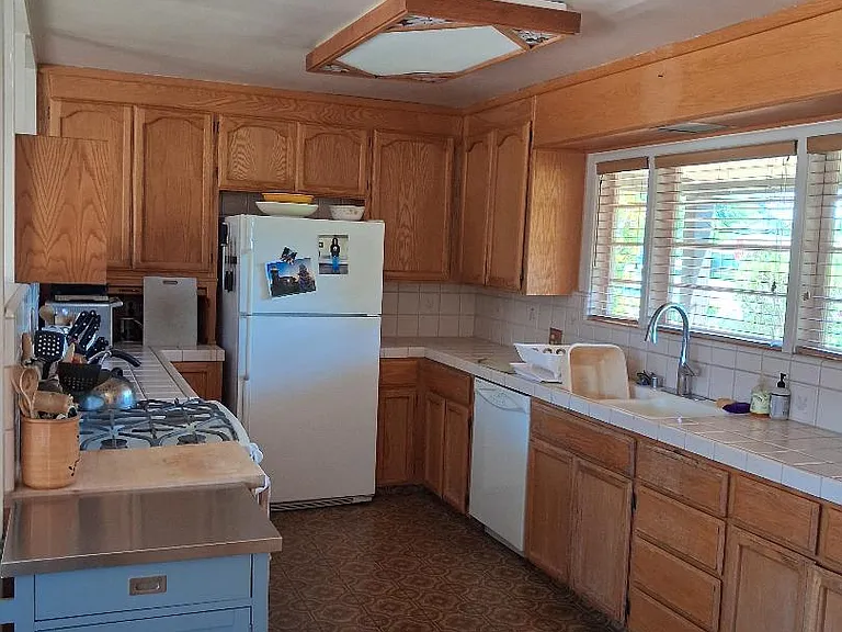 1591 Curtner Ave — Photo 8