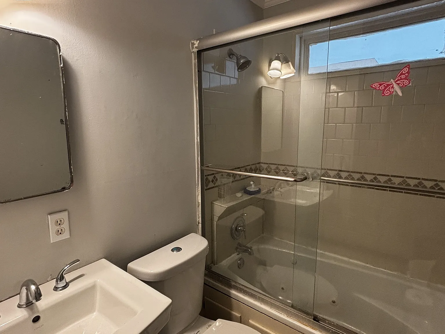 2 bed, $1,150 — Photo 2