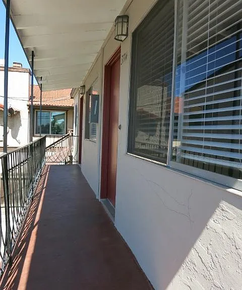 3714 Monroe Ave — Photo 2
