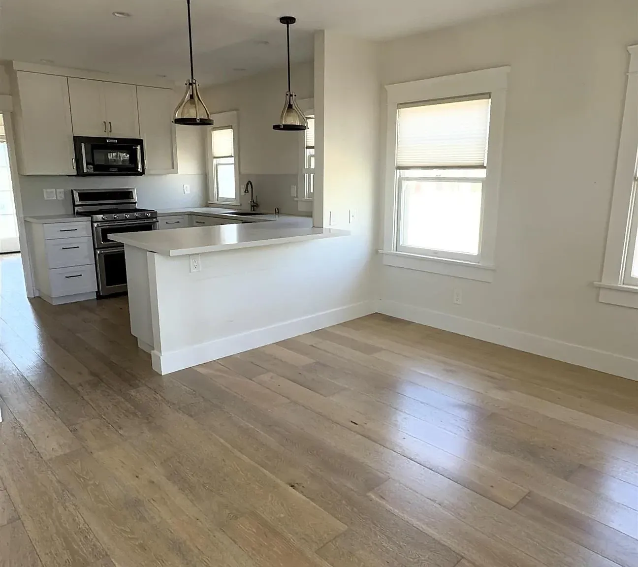 1 bed, 1.0 bath, 700 sqft, $2,800 — Photo 4