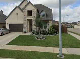 2765 Stadium View Dr, Fort Worth, TX 76118