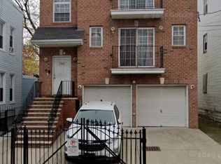 360-362 S 19th St #3, Newark, NJ 07103