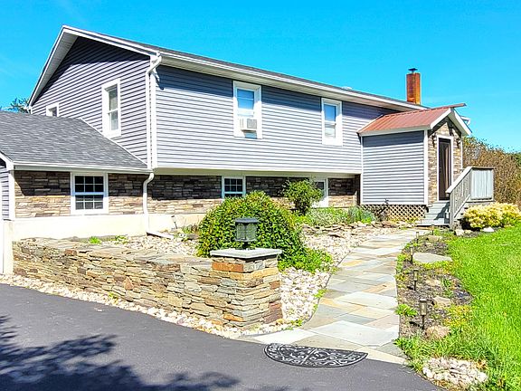 2nd image of 123 Highland Road