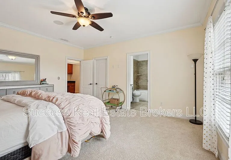 343 Summer Garden Dr — Photo 62