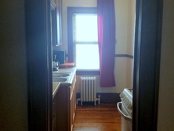 4th image of 3121 Girard Ave S APT 3