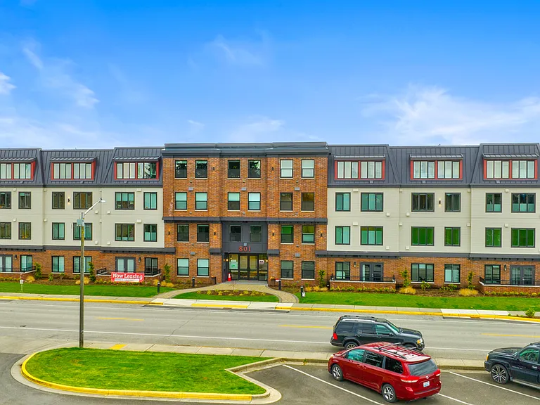 Park View Apartments — Photo 2