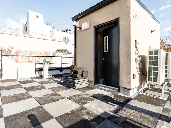 43 Kingston Avenue image 24 of 28