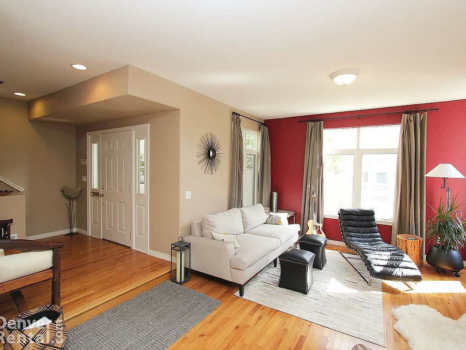 1st image of 365 N Josephine St