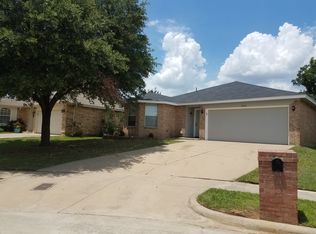 4225 Ocho Rios Dr, Fort Worth, TX 76137