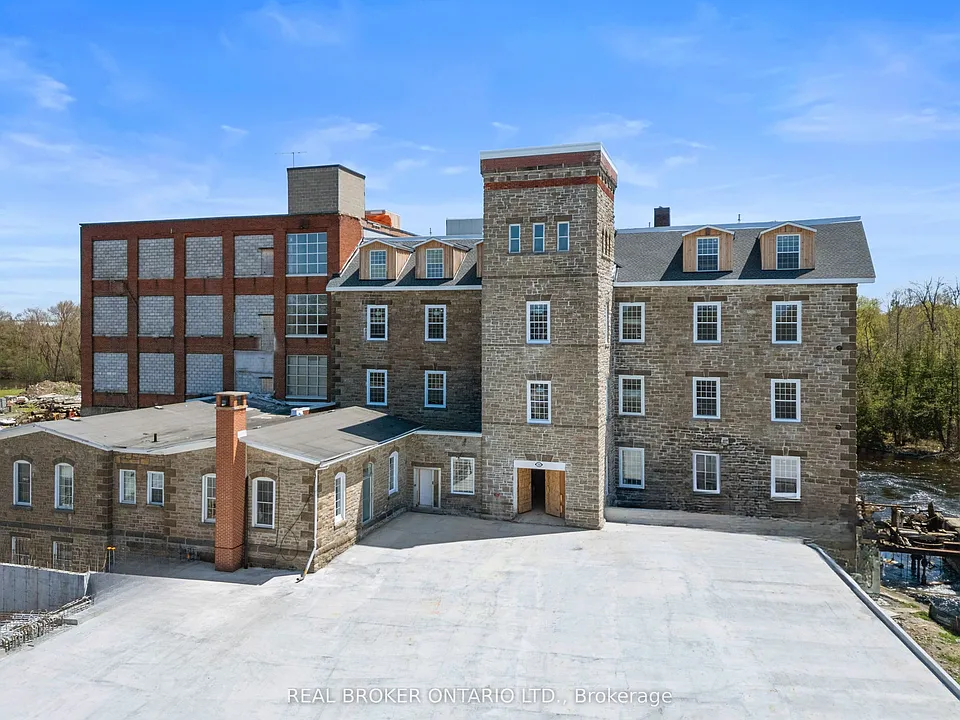 150 Mill St #313