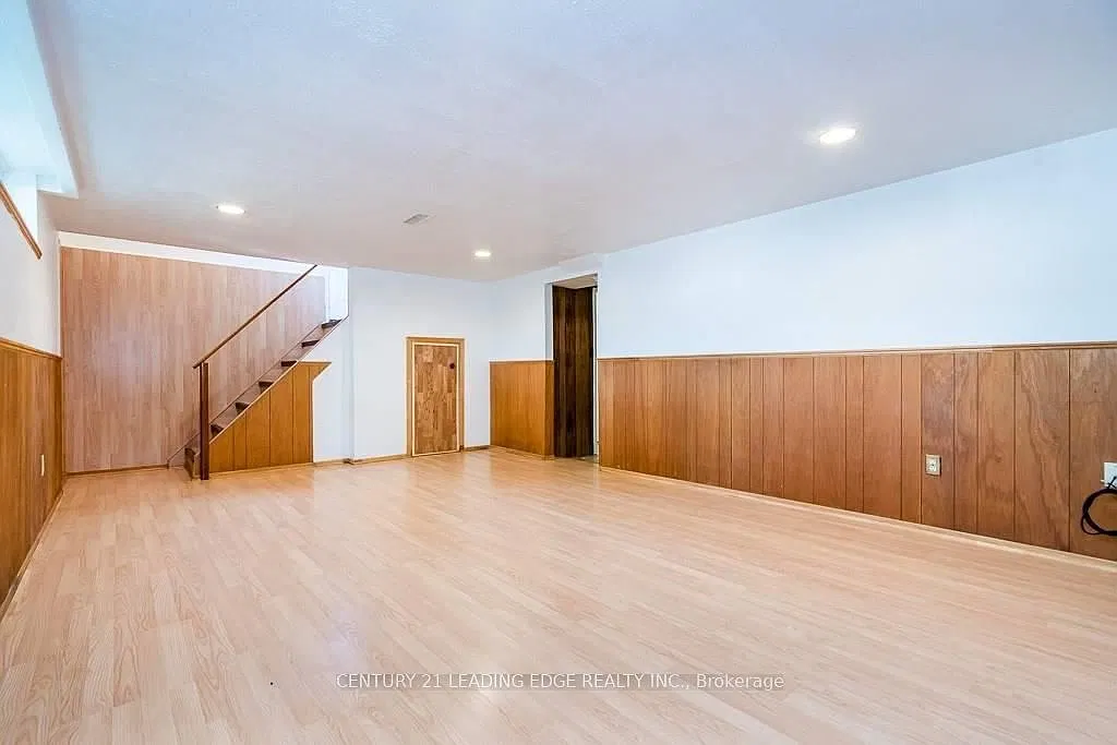 2 bed, $1,400 — Photo 3