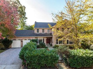 10700 Laurel Leaf Pl, Potomac, MD 20854