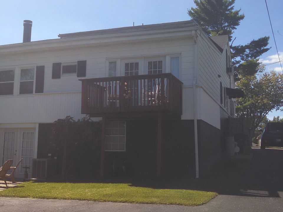 2nd image of 2514 Elliott Ave