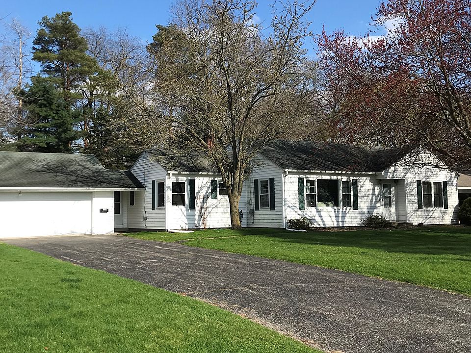 1st image of 128 N Lauderdale Dr