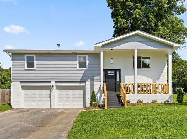 6905 Creeklands Ln, Hixson, TN 37343