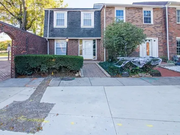 557 Simbury St, Columbus, OH 43228