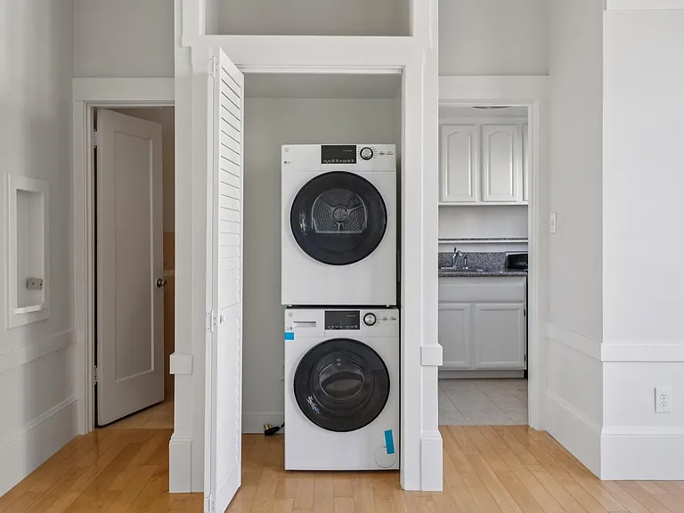 65 Guerrero St #5 — Photo 8