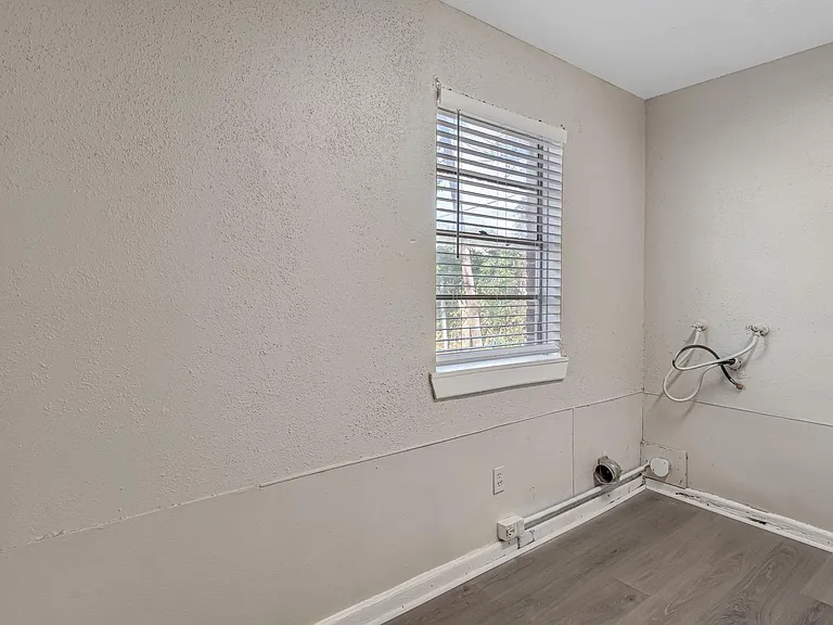 4720 Carmen St #A — Photo 7