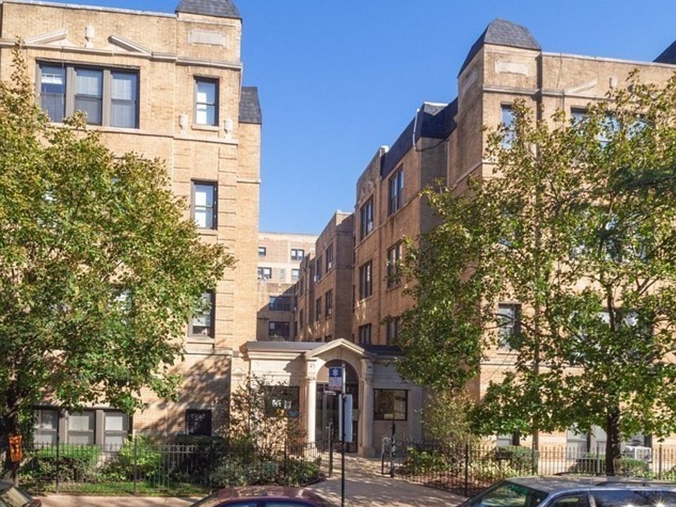 1st image of 6951 N Ashland Ave #N3