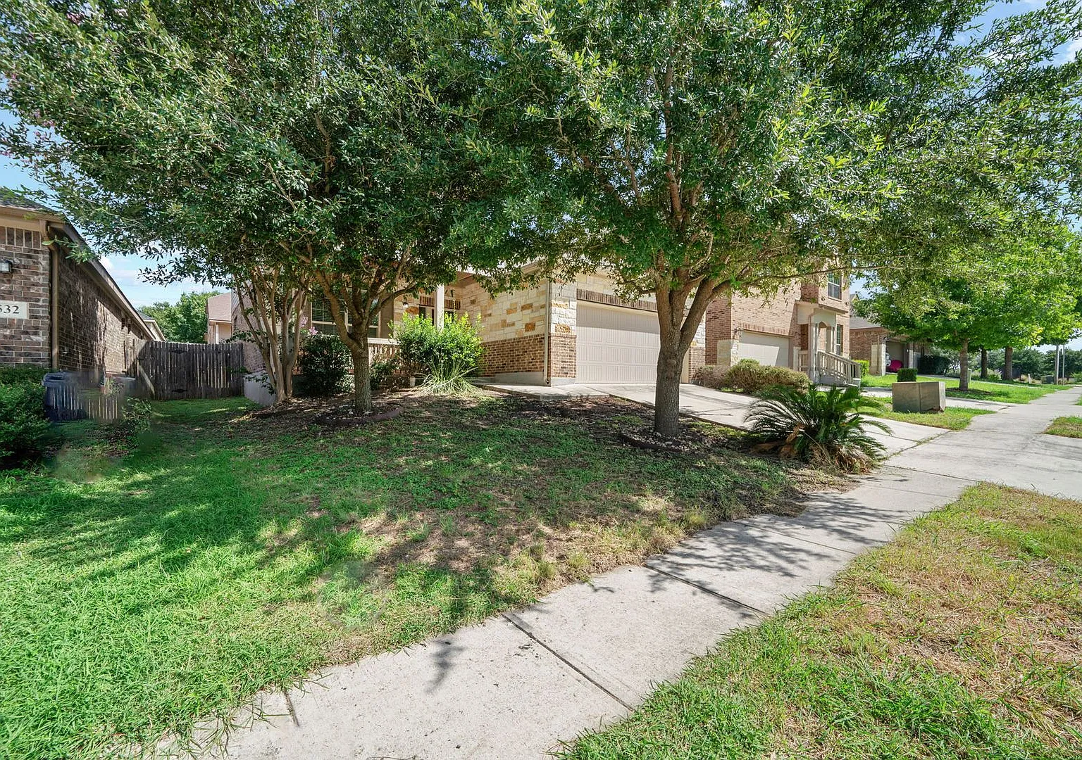 4 bedrooms, 3.5 bathrooms located in Cibolo Valley Ranch Subdivision — Photo 2