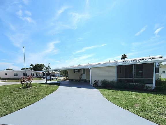 Circle driveway