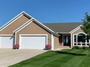 4312 Borden Harbor Pl SE, Mandan, ND 58554