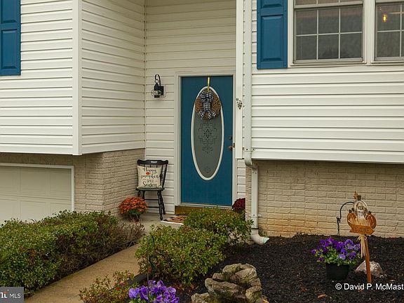 4th image of 217 McGill Dr